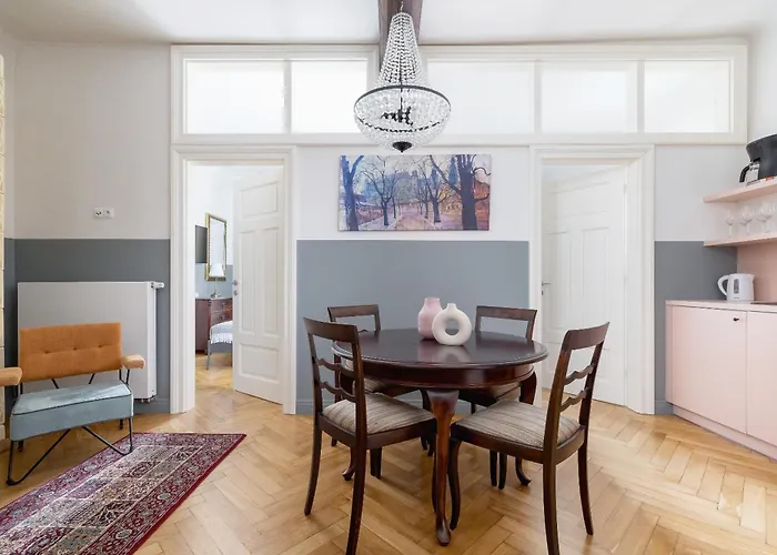 2 bedroom apartment Św Jana - Main Square