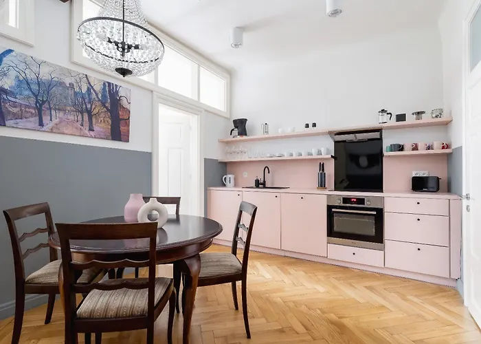 2 bedroom apartment Św Jana - Main Square
